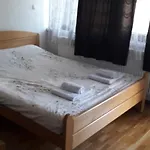 Apartament Avaz - *